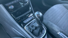 Vauxhall Astra 1.4i 16V SRi 5dr Petrol Hatchback